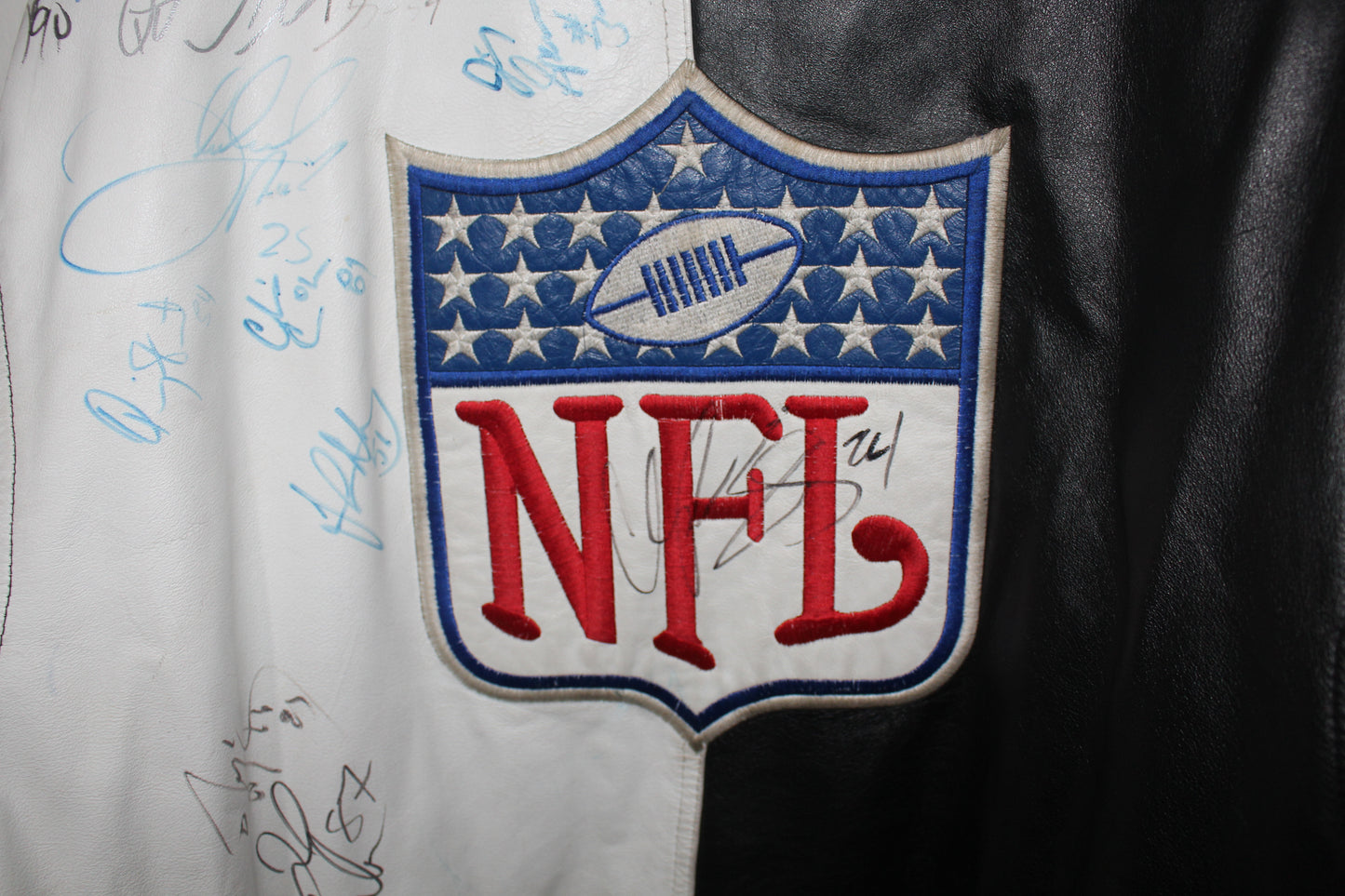 Rare NFL Leather Jacket Signed By Denver Broncos (XL)