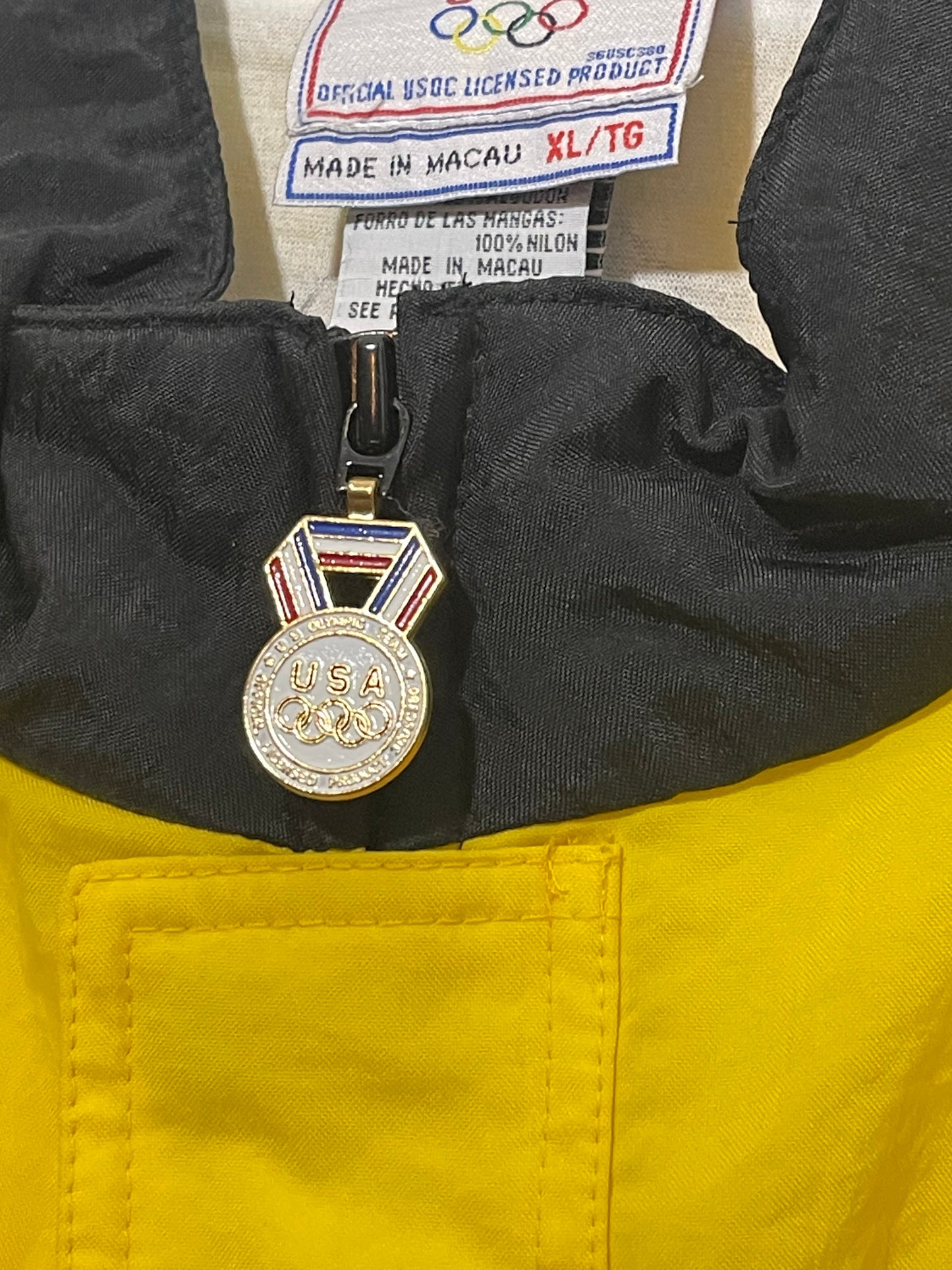 Rare 1996 Olympic Games Apex One (XL)