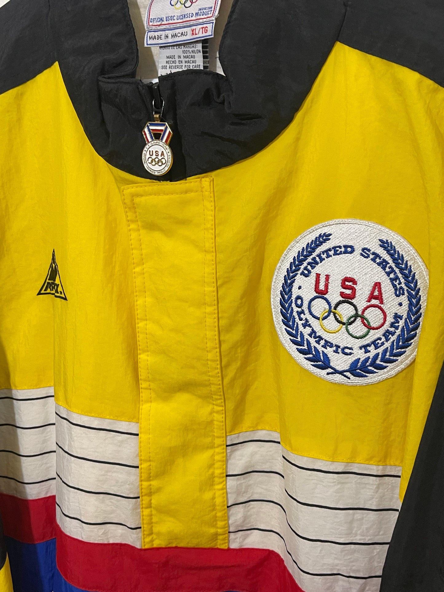 Rare 1996 Olympic Games Apex One (XL)