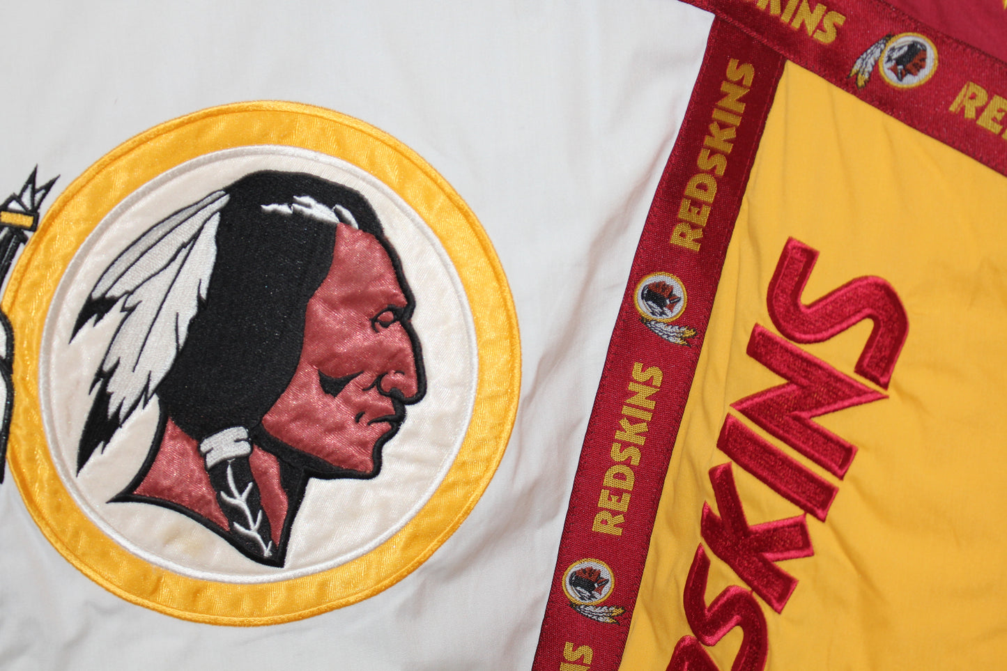 Rare Washington Redskins Pro Player Puffer (L)