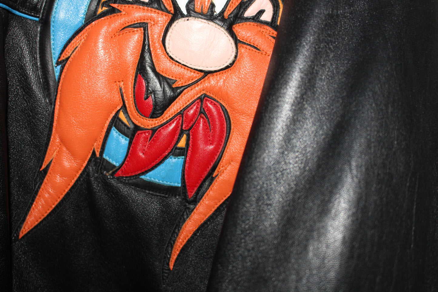 Rare Yosemite Looney Tunes Leather Jacket (XL)