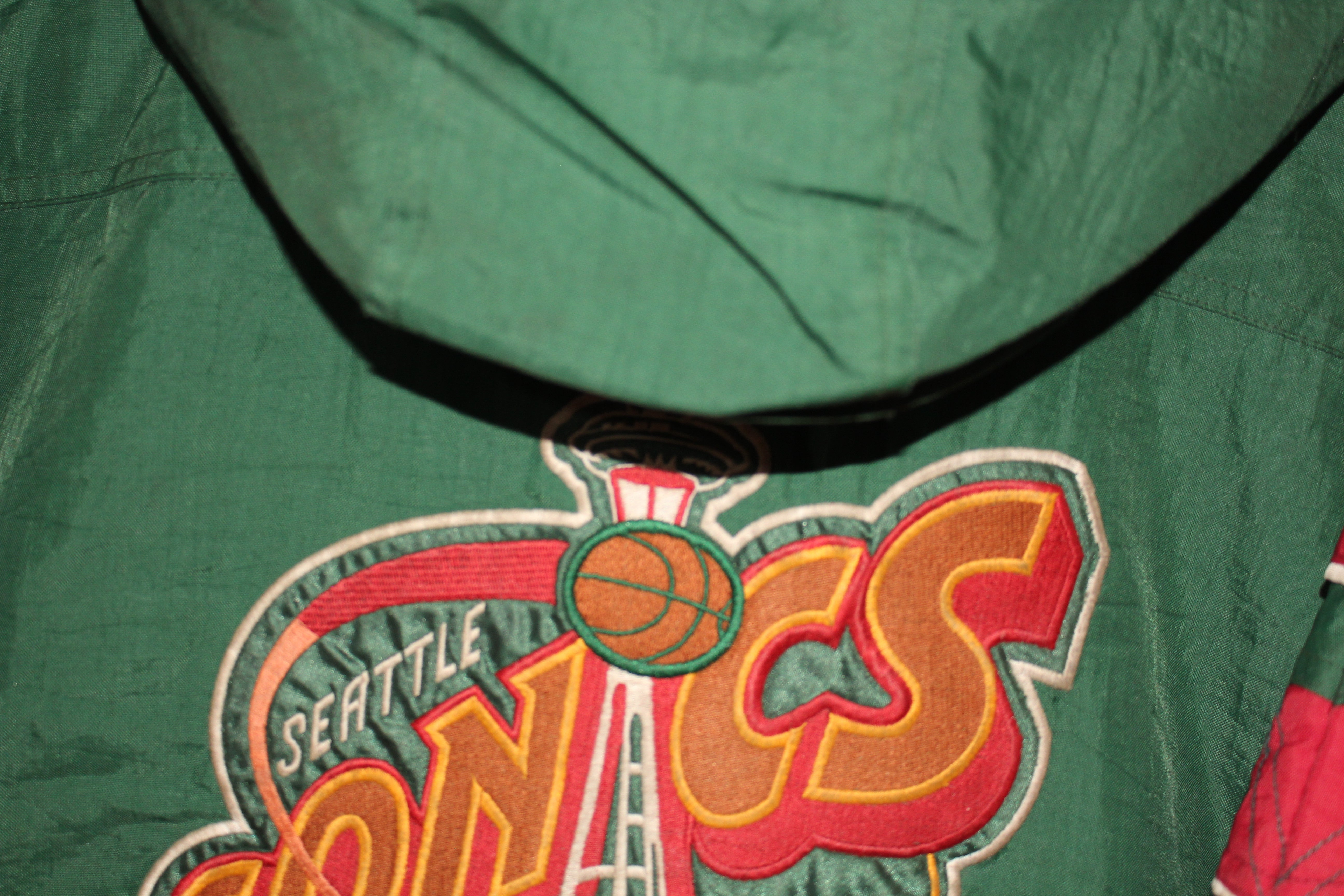 Rare Seattle Super Sonics Starter Puffer (M)