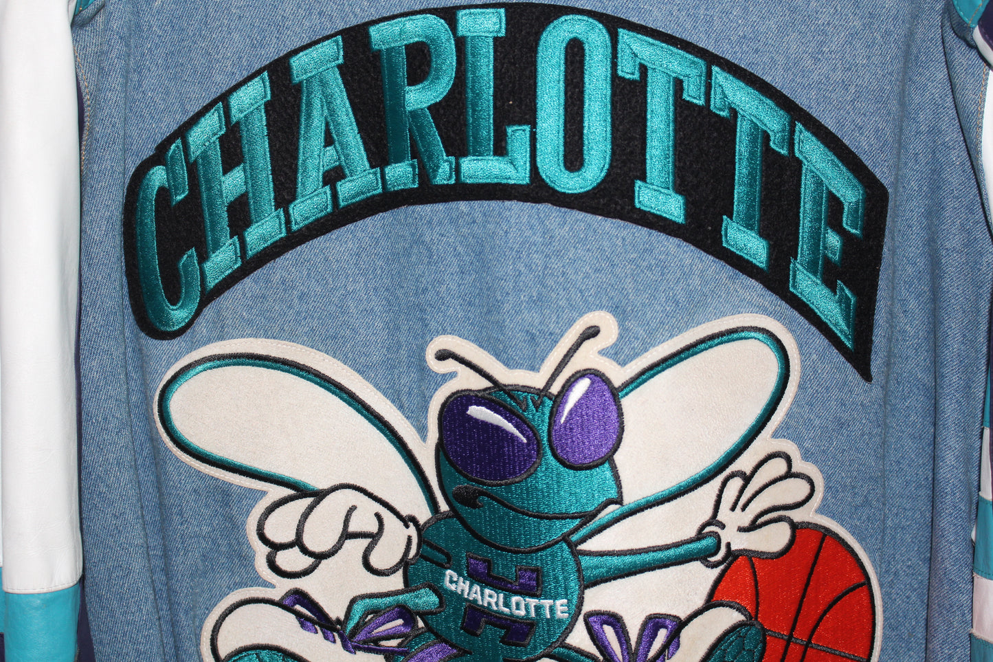 Rare Charlotte Hornets Jeff Hamilton Denim Leather Jacket (XL)