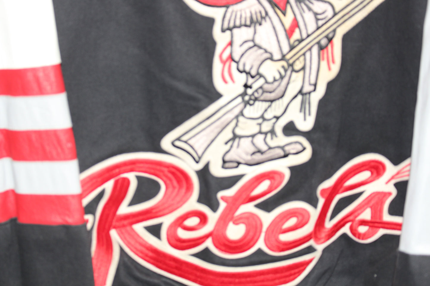 UNLV Runnin’ Rebels Jeff Hamilton Leather Jacket (L)